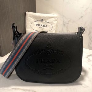 PRADA | Leather Bag - Black - Like New